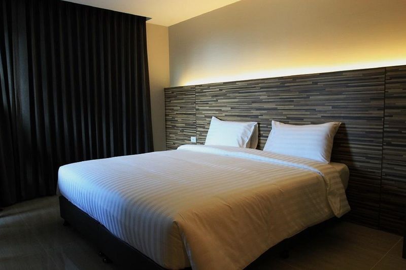 Spenza Hotel Бангкок Екстер'єр фото