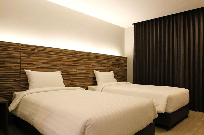 Spenza Hotel Бангкок Екстер'єр фото